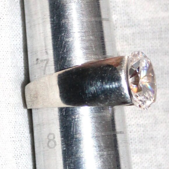 Sterling Silver Chunky Cubic Zirconia Ring 8 Grams SZ 7.5 - Picture 6 of 7